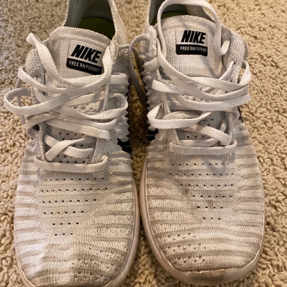 Nike flyknit women’s 9 - Picture 4 of 4